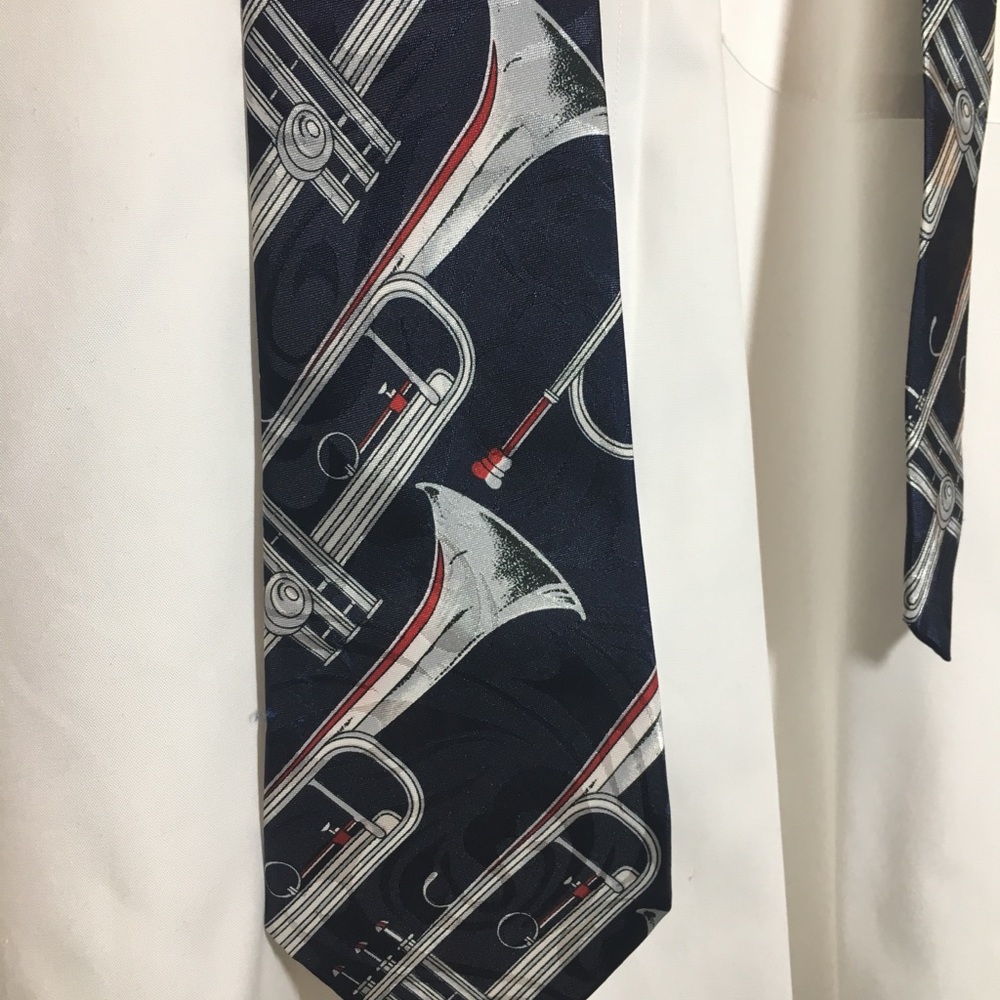 Fratello Hand Made Silk Tie with Horn Pattern